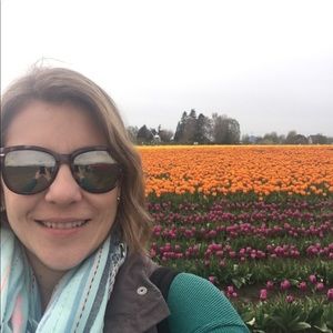 Meet your Posher, Paulina